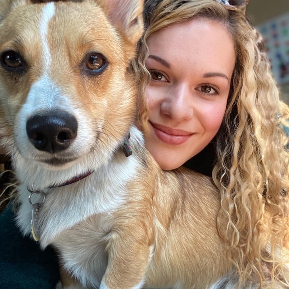 Meet your Posher, Emily - Picture 5 of 6